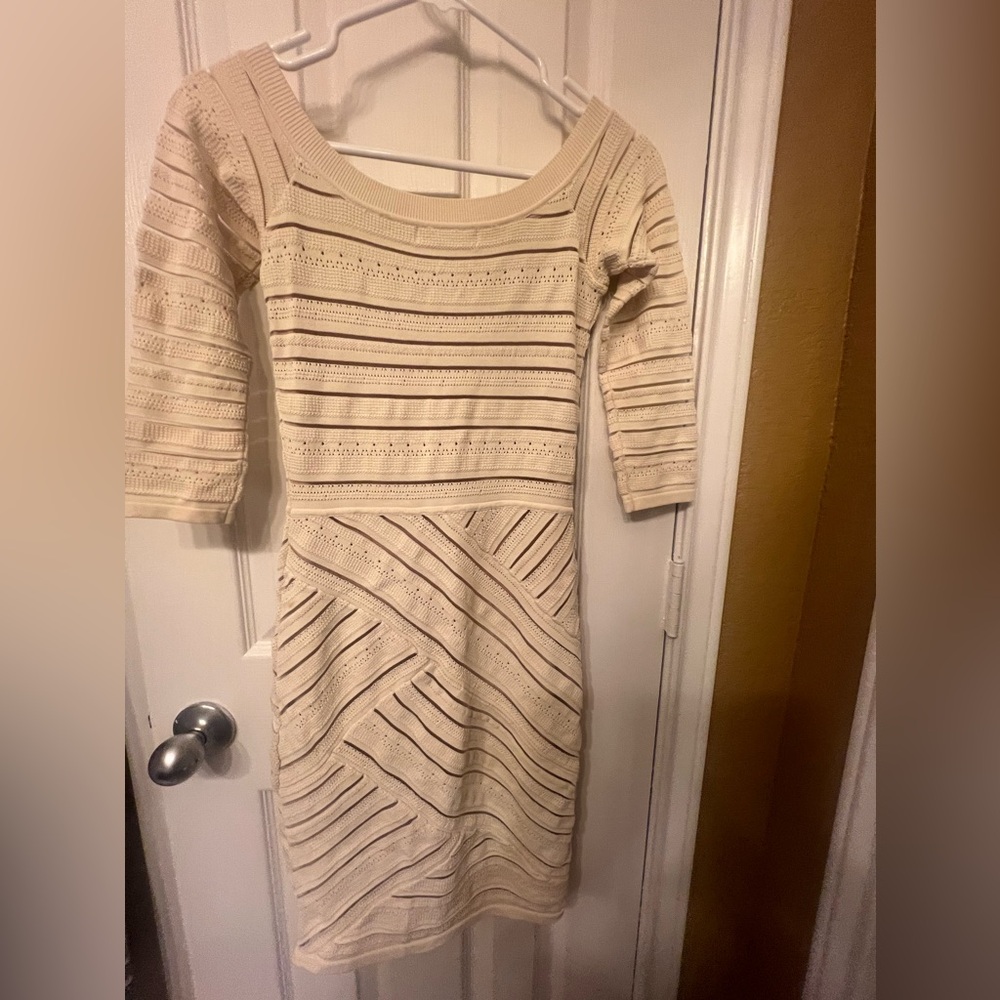 Bailey 44 D’Arcy off the shoulder sweater dress in vanilla, size small - Picture 8 of 12